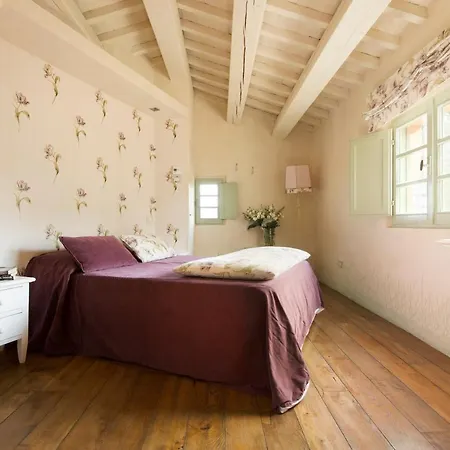 Landhuis Tenuta Santi Giacomo E Filippo