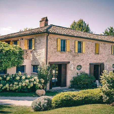 Landhaus Tenuta Santi Giacomo E Filippo *