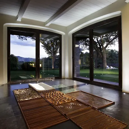 Tenuta Santi Giacomo E Filippo Landhuis *