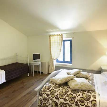 Tenuta Santi Giacomo E Filippo