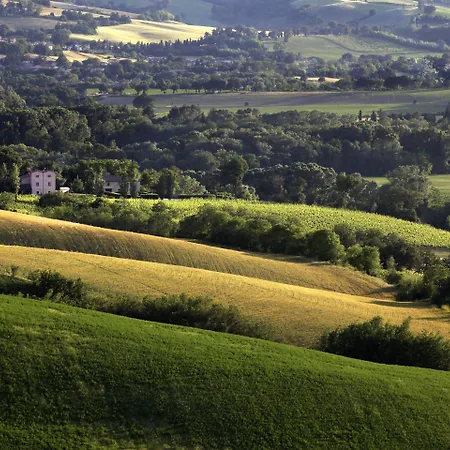 Landhuis Tenuta Santi Giacomo E Filippo Urbino