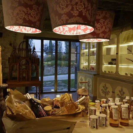 Tenuta Santi Giacomo E Filippo * Urbino