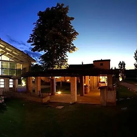 Tenuta Santi Giacomo E Filippo
