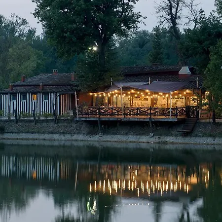 Tenuta Santi Giacomo E Filippo Landhaus Urbino