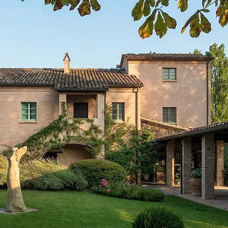 Tenuta Santi Giacomo E Filippo Urbino