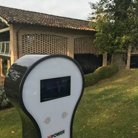 Tenuta Santi Giacomo E Filippo *