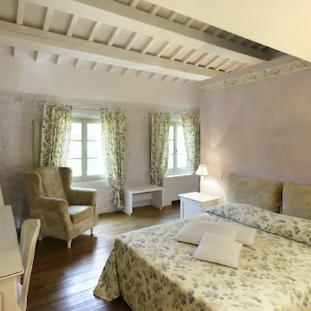 Landhaus Tenuta Santi Giacomo E Filippo
