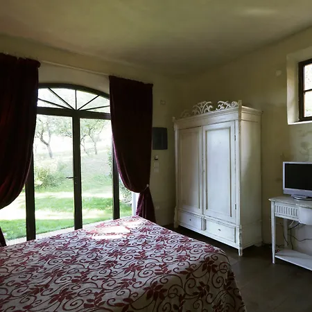Tenuta Santi Giacomo E Filippo * Urbino