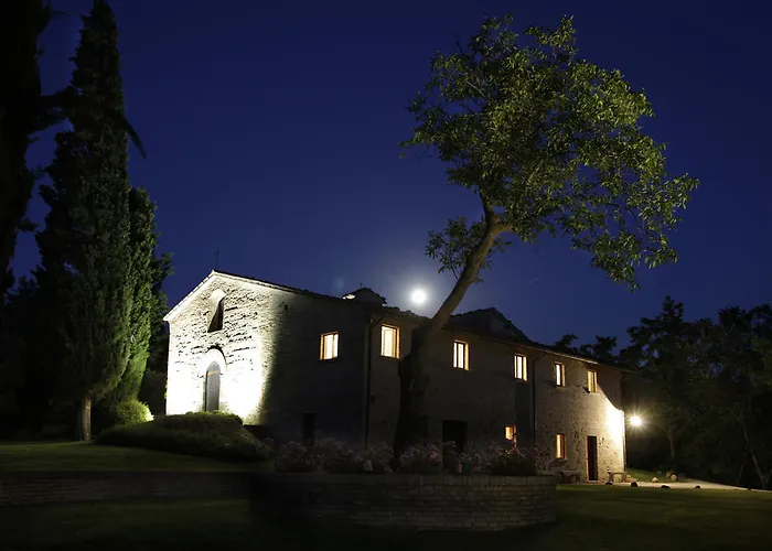 Tenuta Santi Giacomo E Filippo * 우르비노